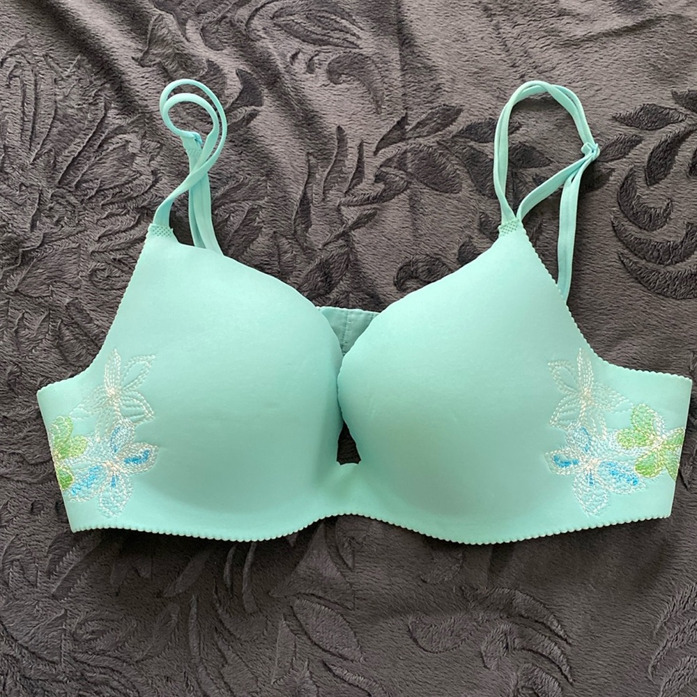 Never Worn Victoria’s Secret Push Up Bra